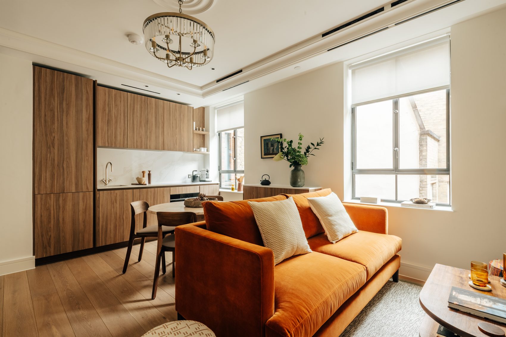 Living & kitchen