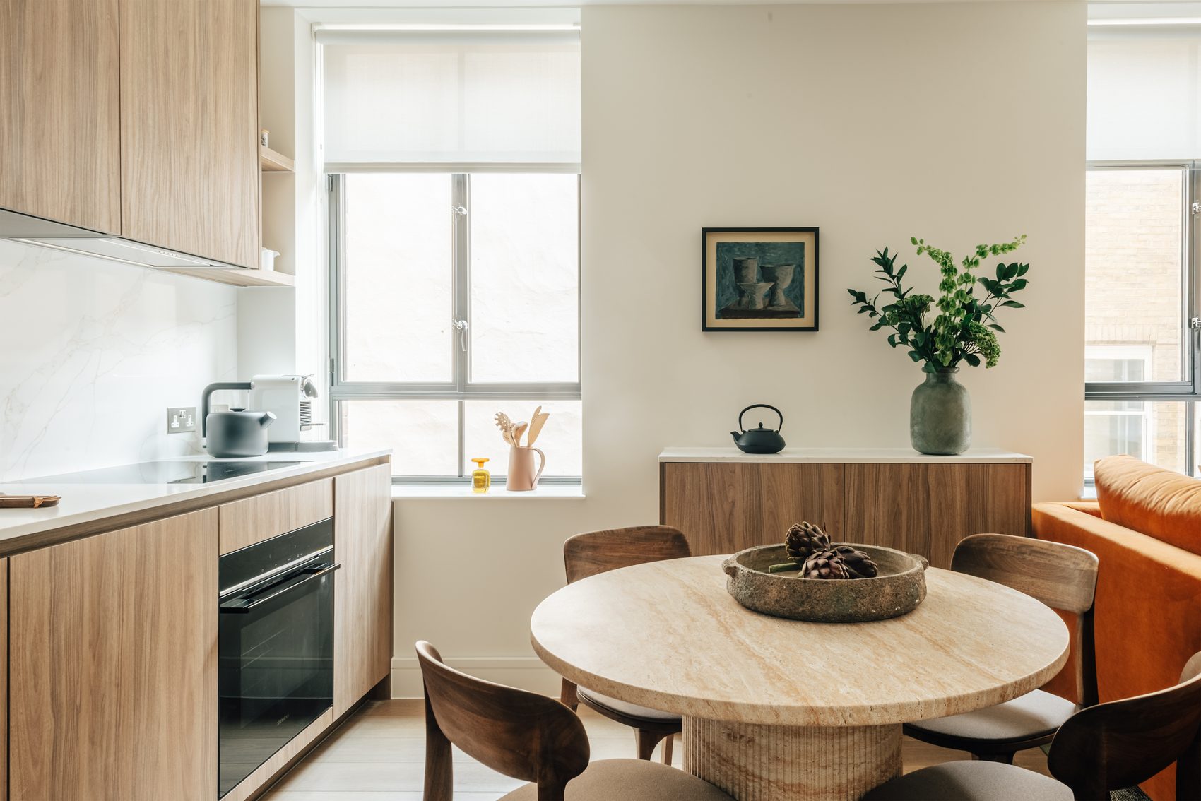 Kitchen & dining
