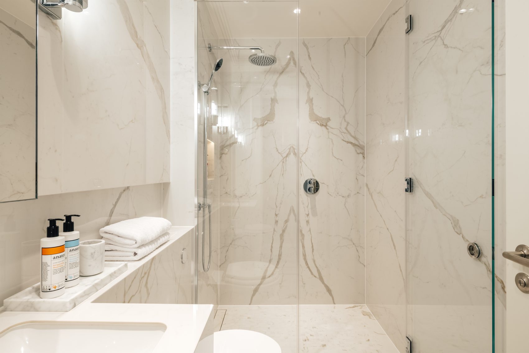En-suite bathroom