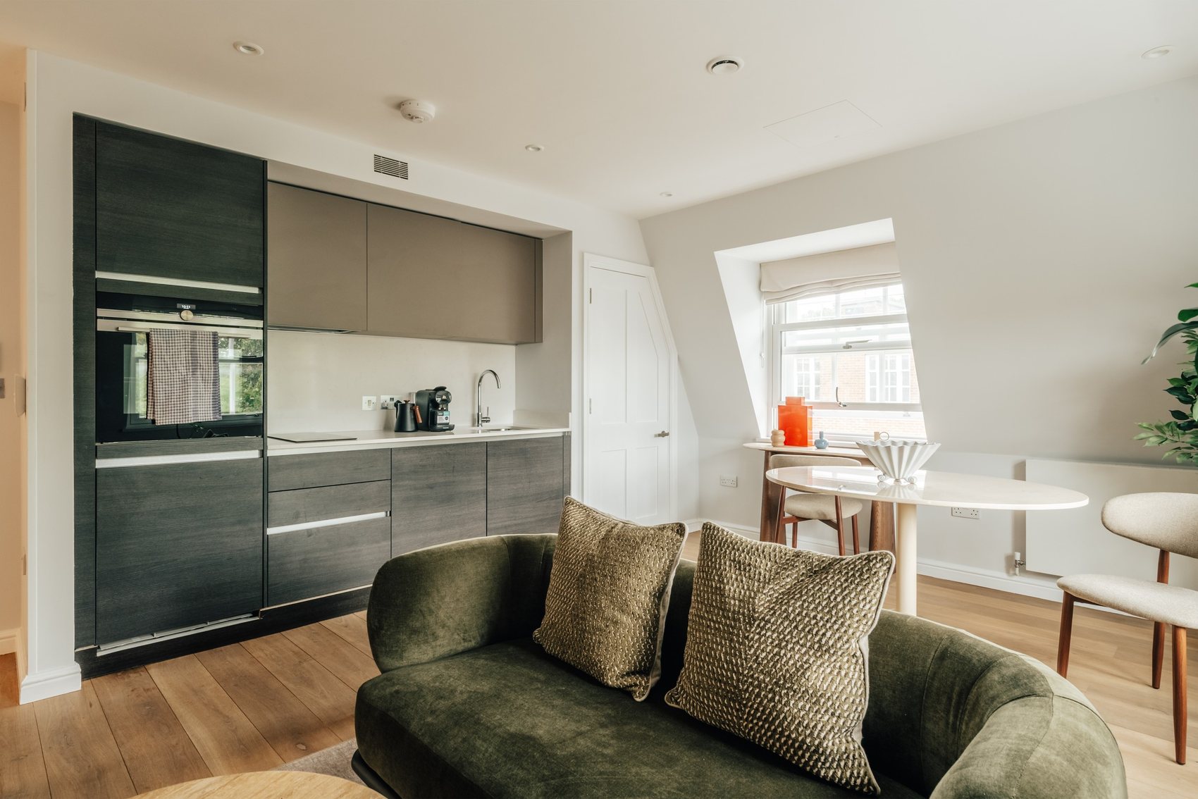Kitchen & reception room