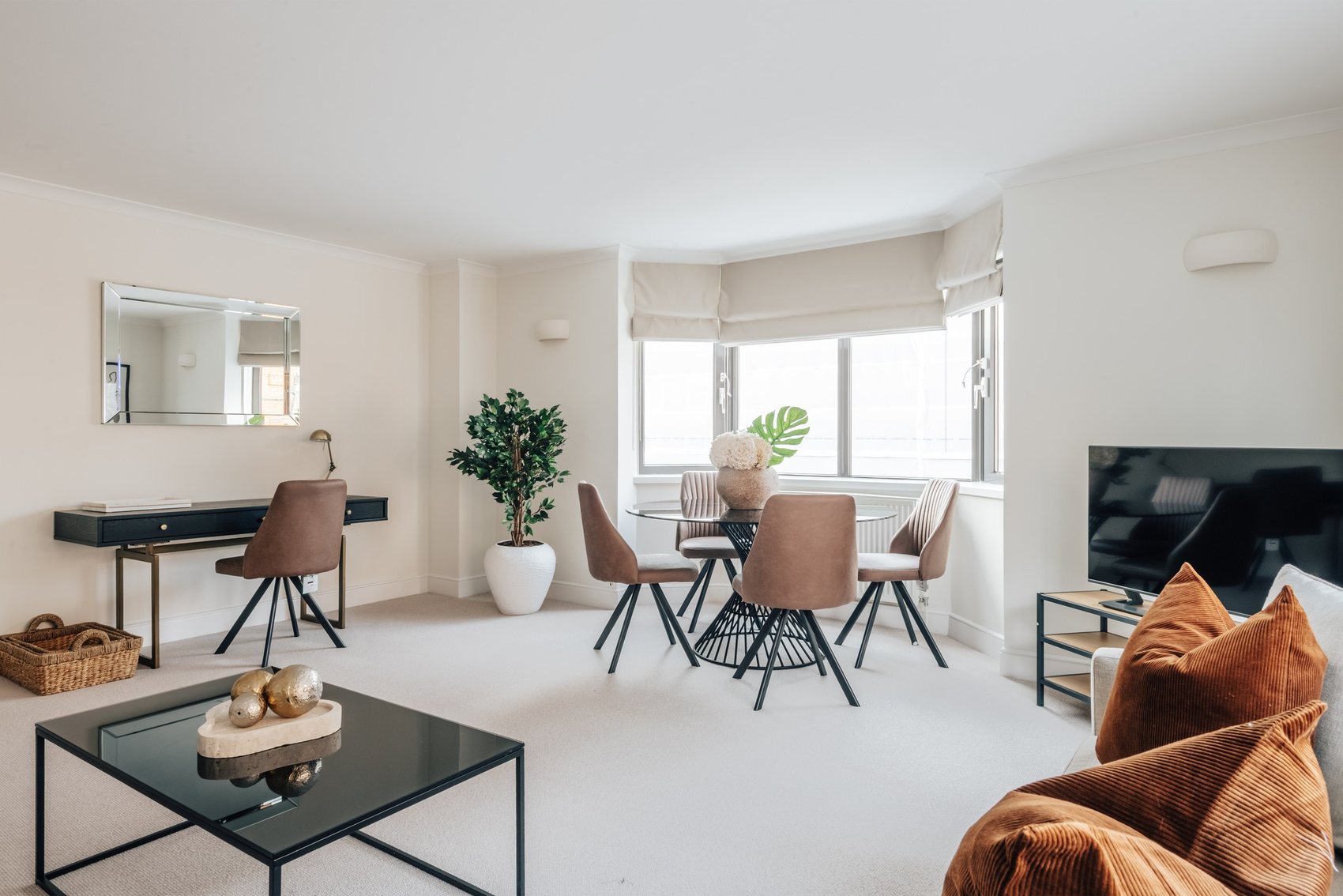 Reception & dining room