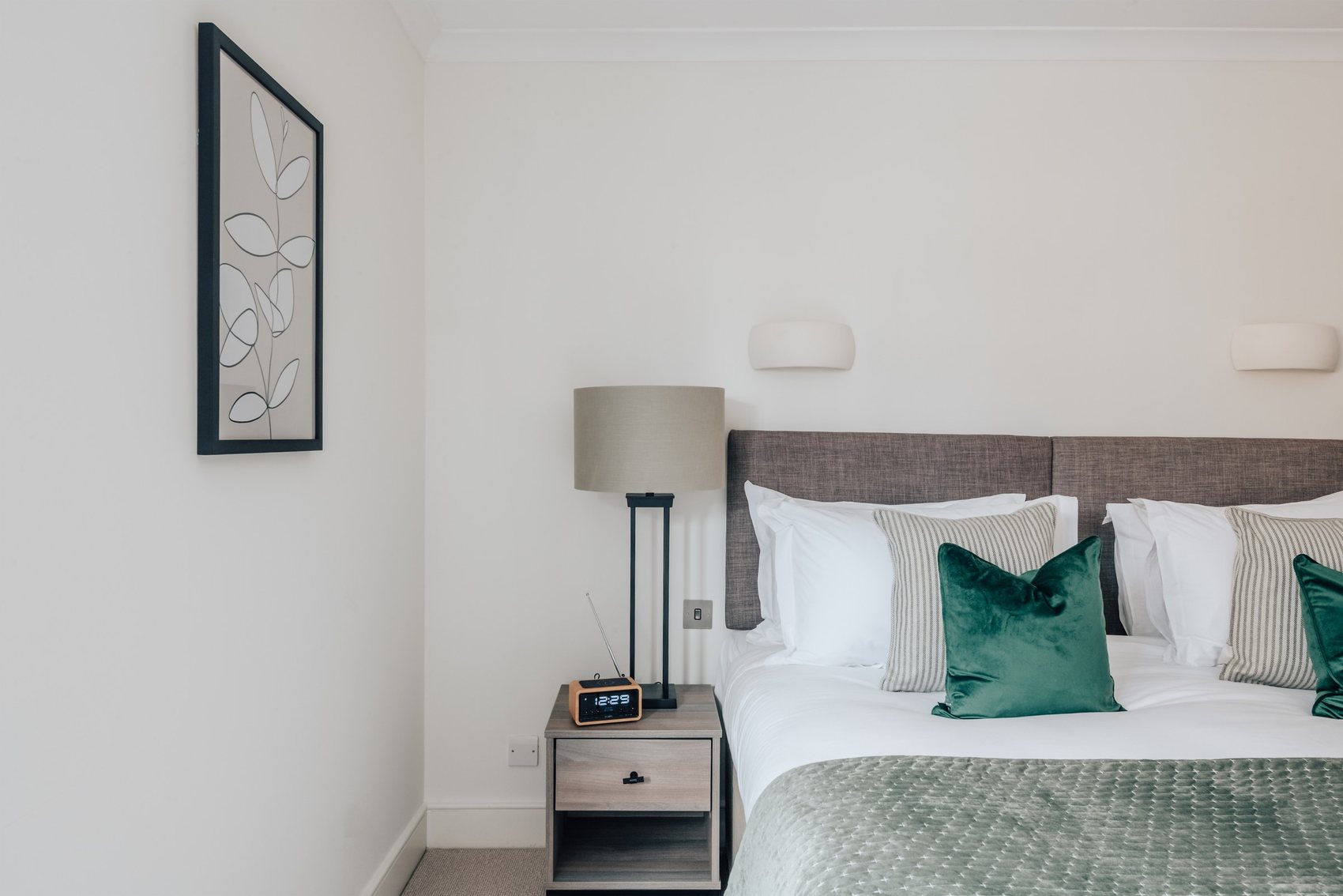 Principal bedroom