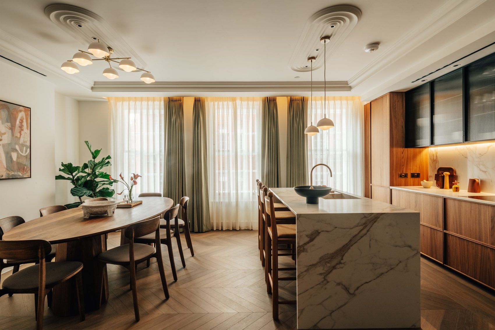 Kitchen & dining room