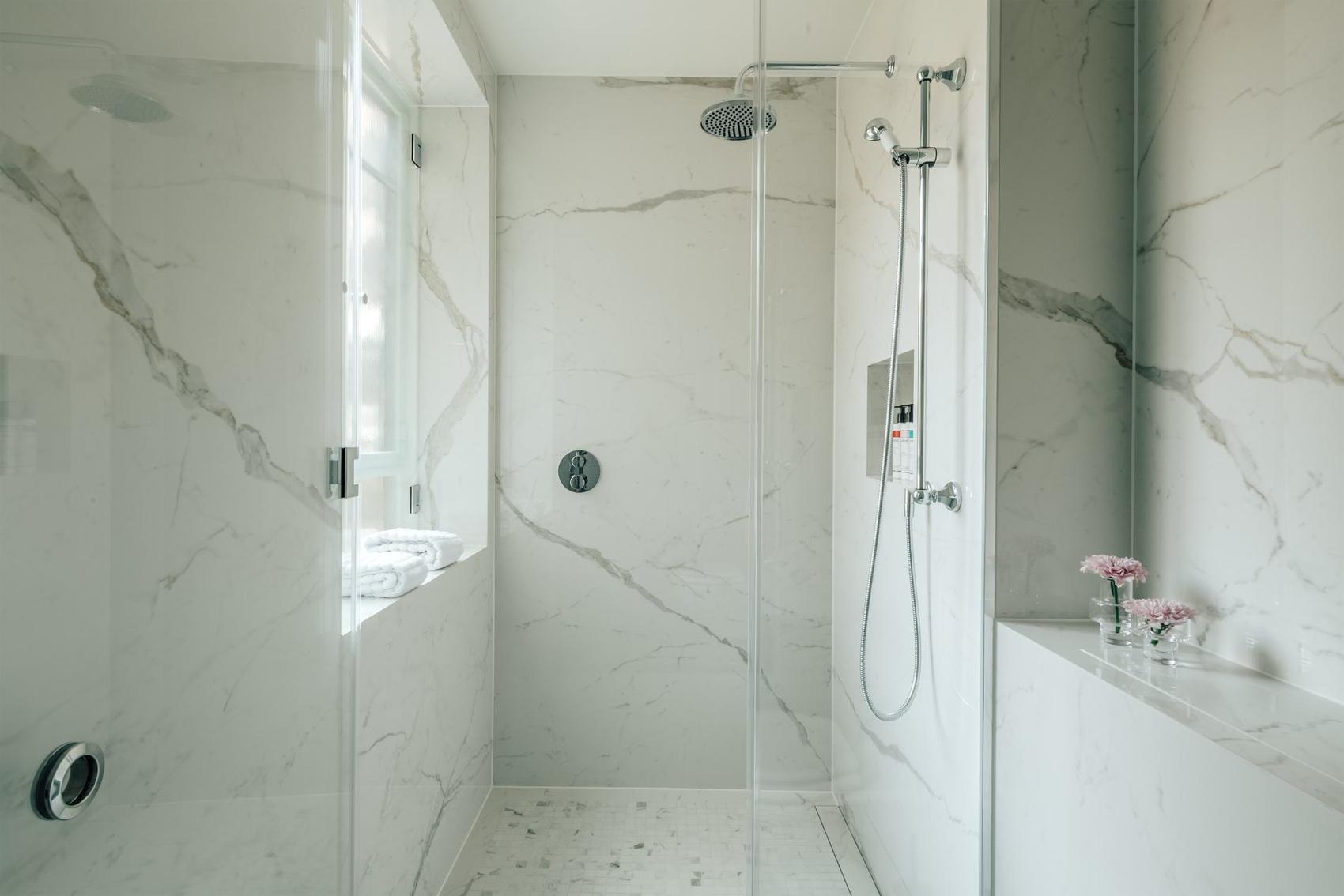 Principal en-suite shower room