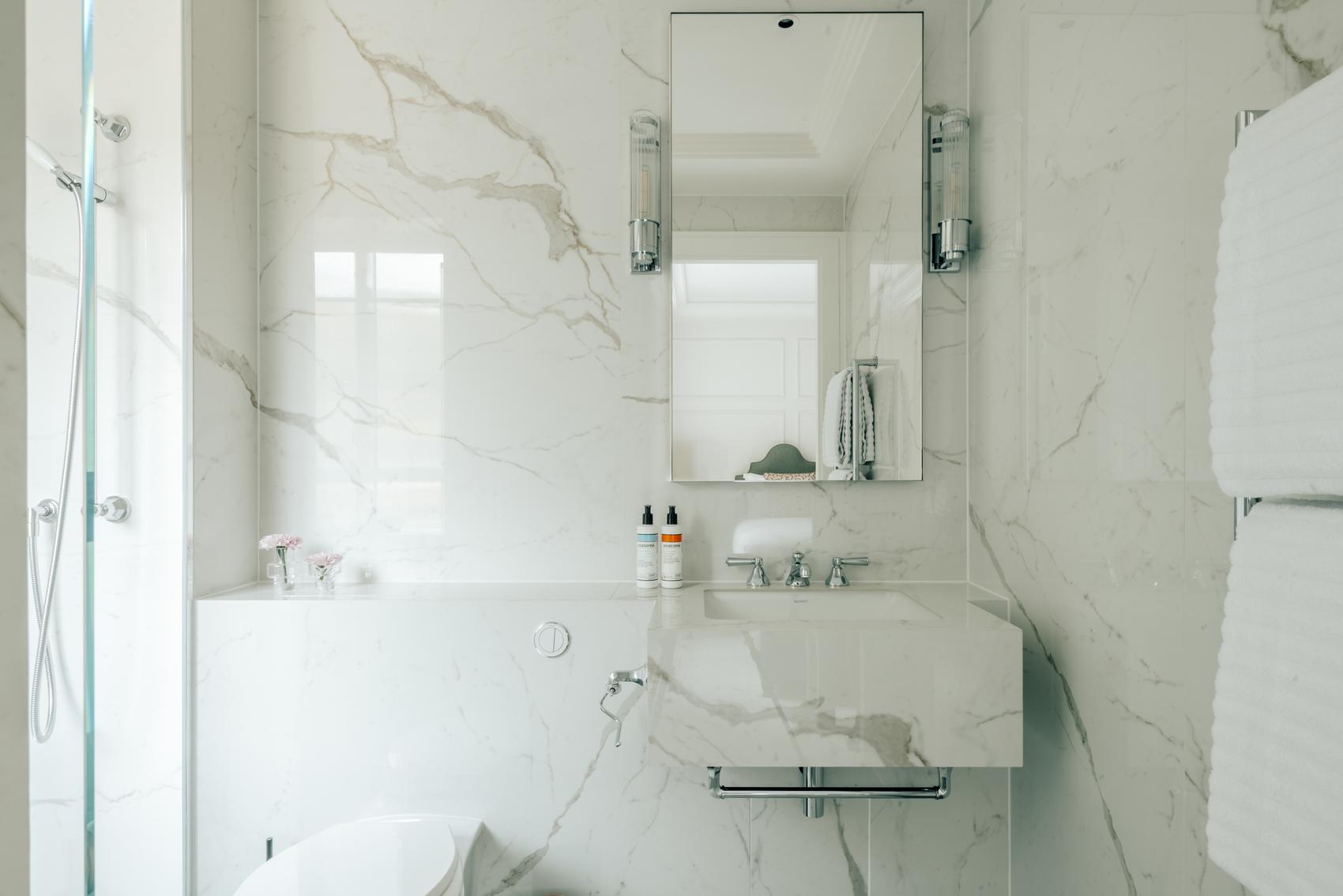 Principal en-suite shower room