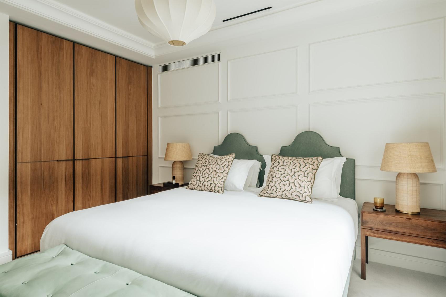 Principal bedroom